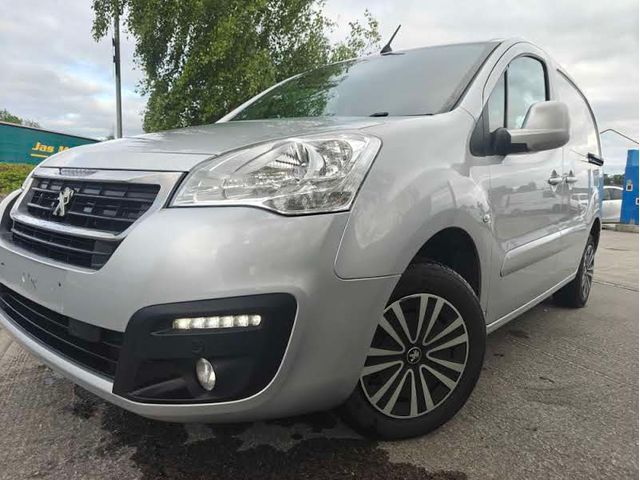 Image for 2018 Peugeot Partner TOP SPEC VAN !