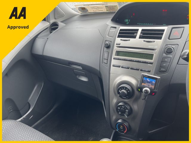 Image for 2011 Toyota Yaris 1.0 SPORT FREE DELIVERY 