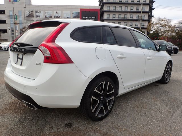 Image for 2017 Volvo V60 2.0 D4 SE LUXURY DIESEL 190BHP AUTOMATIC // FULL LEATHER ELECTRIC SEATS // REVERSING CAMERA // CRUISE CONTROL // LANE ASSIST // COLLISION WARNING SYSTEM // LOW KMS // TOP SPEC // UPGRADED SPORT ALLOYS