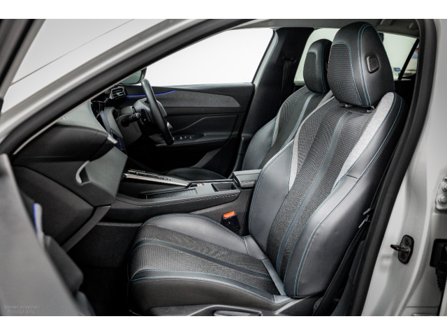 Image for 2022 Peugeot 308 Allure 1.6 PHEV Auto 180HP