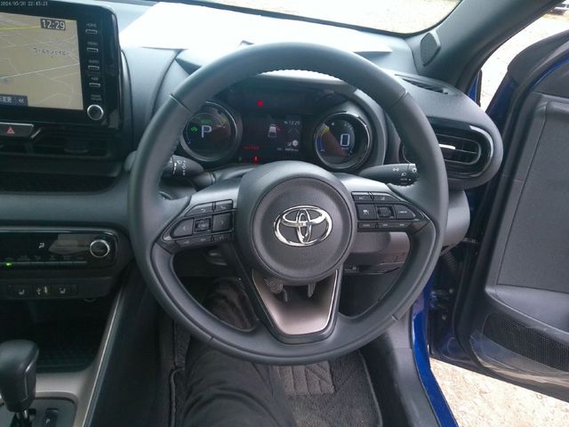 Image for 2021 Toyota Yaris Hybrid 