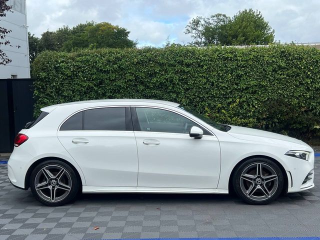 Image for 2020 Mercedes-Benz A Class A200d AMG-LINE PREMIUM PLUS AUTO // FULL SERVICE HISTORY // VIRTUAL COCKPIT // WIRELESS CHARGING BAY