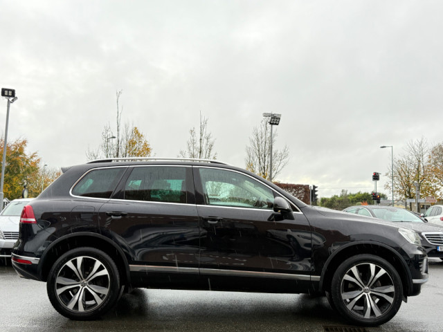Image for 2018 Volkswagen Touareg 3.0TDI 262BHP V6 AUTO *LOW KMS*
