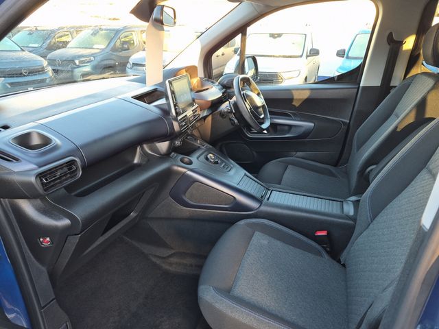 Image for 2022 Peugeot Rifter Lowered Floor Wheelchair Access Auto