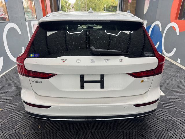 Image for 2021 Volvo V60 2021 VOLVO V60 4wd RECHARGE PLUG-IN HYBRID T6 AWD 2.0 AUTOMATIC / CRUISE CONTROL / PARKING CAMERA / ELECTRIC MEMORY & HEATED SEATS / PANORAMIC SUNROOF / LEATHER INTERIOR AND MORE