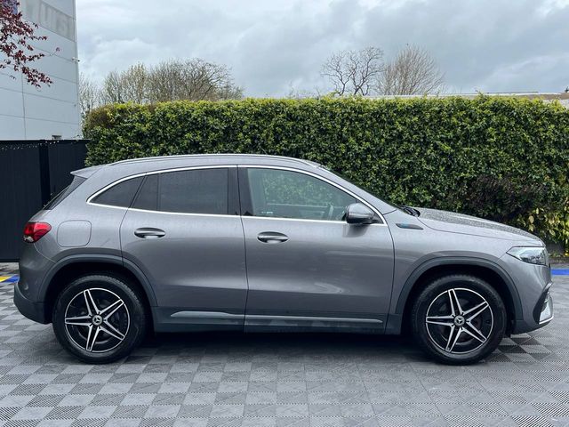 Image for 2022 Mercedes-Benz EQA EQA250 AMG-LINE EXECUTIVE // APPLE CARPLAY/ANDROID AUTO // 360 PARKING CAMERAS // DIGITAL CLUSTER