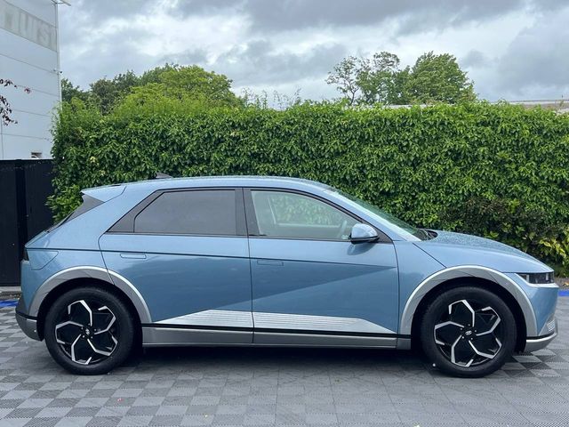 Image for 2024 Hyundai Ioniq 5 ULTIMATE 77KWH // VERY LOW MILEAGE // HEADS-UP DISPLAY // REVERSE CAMER