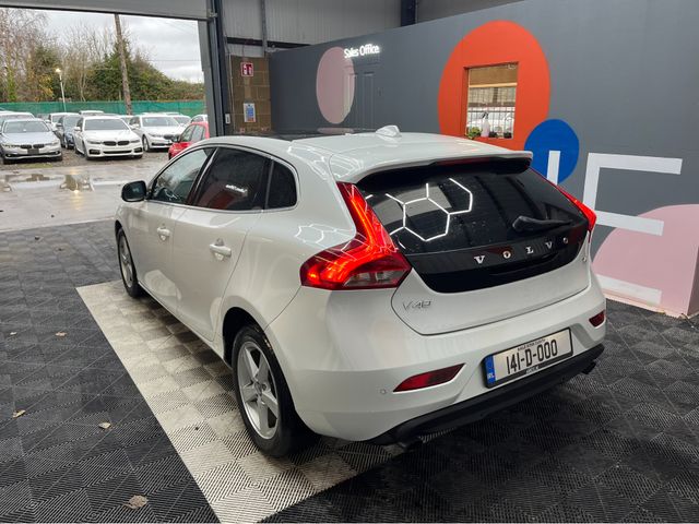 Image for 2014 Volvo V40 €11950! 2014 VOLVO V40 AUTOMATIC SUNROOF 1.6L PETROL / 88K KMS / ADAPTIVE CRUISE CONTROL, HEATED SEATS, REVERSE CAMERA & MORE