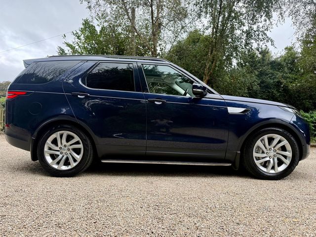 Image for 2019 Land Rover Discovery 3.0 SDV6 HSE 7 SEAT *Full Land Rover Service History* 