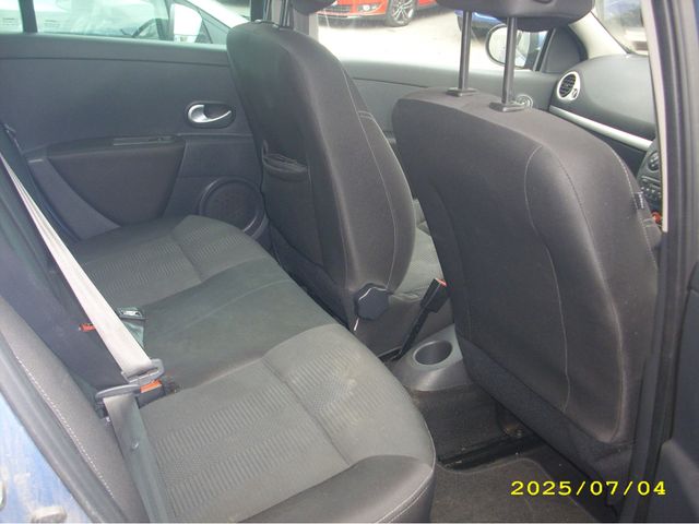 Image for 2011 Renault Clio III 1.5 DCI 90 TOMTOM 4DR