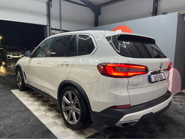 Image for 2021 BMW X5 €49950! 2021 BMW X5 xDRIVE45E 3.0 AUTOMATIC / CRUISE CONTROL / 360° PARKING CAMERA / ELECTRIC MEMORY & HEATED SEATS / PANORAMIC SUNROOF / AMBIENT LIGHTS