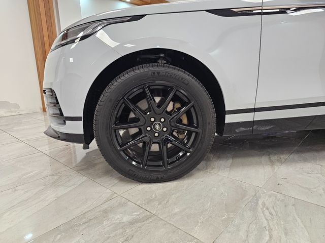 Image for 2025 Land Rover Range Rover Velar SLIDING ROOF // IVORY LTHR 