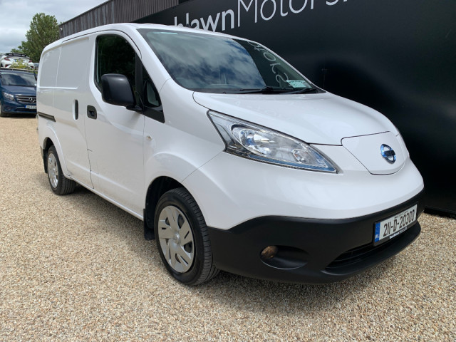Image for 2021 Nissan eNV200 40 KWH SV AUTO ELECTRIC VAN // PRICE EXCL. VAT // GREAT CONDITION // ONE OWNER // 12/26 CVRT // LEATHER SEATS, HEATED SEATS AND AIR CON // 