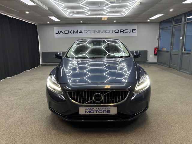 Image for 2017 Volvo V40 Momentum Top Spec 