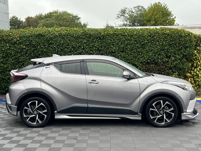 Image for 2018 Toyota C-HR G-LED MODELLISTA PACK 1.8 HYBRID AUTO // REVERSE CAMERA // 18" DIAMOND CUT ALLOYS // ADAPTIVE CRUISE CONTROL
