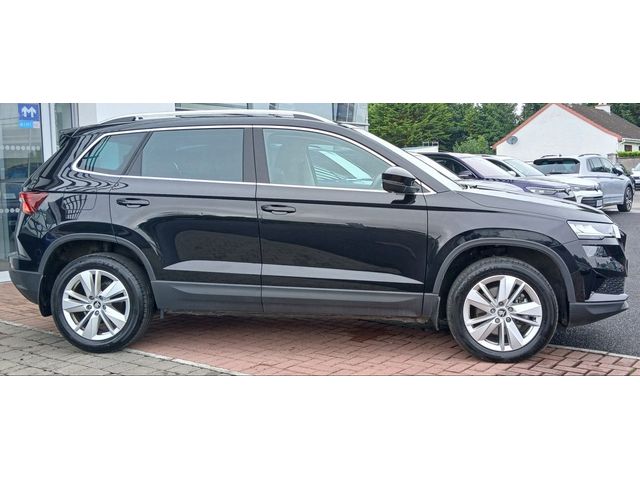 Image for 2025 Skoda Karoq SELECTION 2.0TDI 115HP **APP CONNECT, REAR VIEW CAMERA, BLUETOOTH**