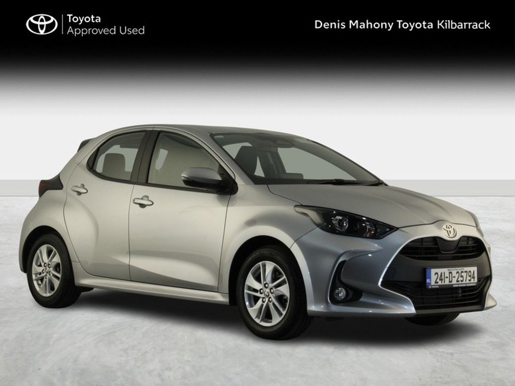 Image for 2024 Toyota Yaris LUNA