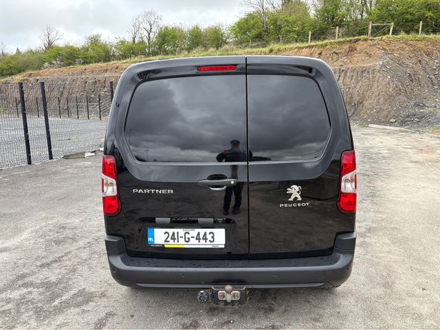 Image for 2024 Peugeot Partner PROFESSIONAL PLUS 1.5