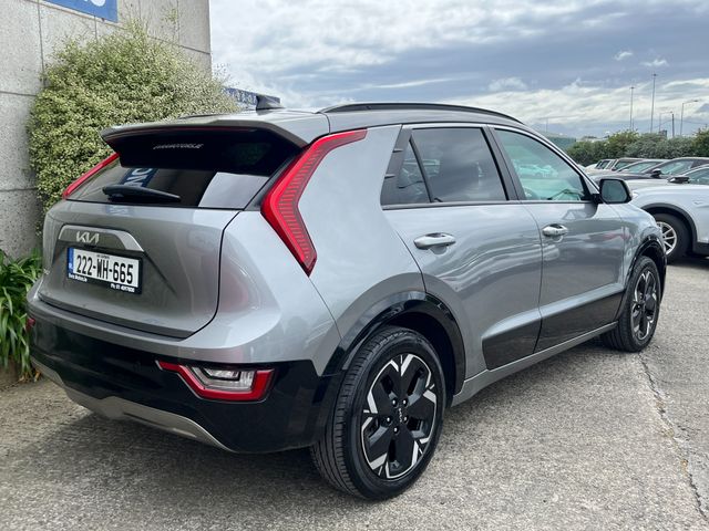 Image for 2022 Kia Niro EV K4 ELECTRIC EV 64KWH //MASSIVE SPEC//FULL LEATHER ELECTRIC HEATED SEATS//COOLED SEATS//REVERSE CAMERA//SAT NAV//HEATED STEERING WHEEL//ADAPTIVE CRUISE CONTROL//KEYLESS ENTRY//HEAD UP DISPLAY//