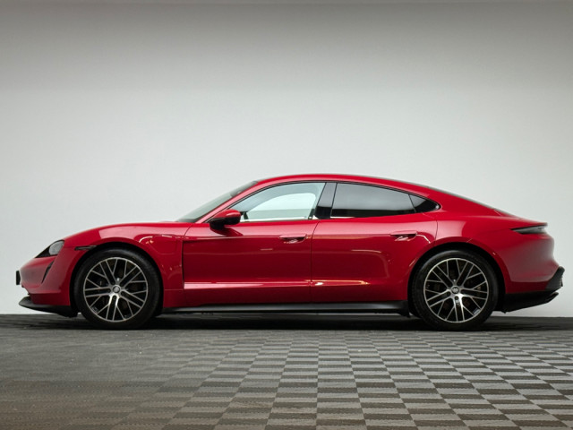 Image for 2022 Porsche Taycan BASE