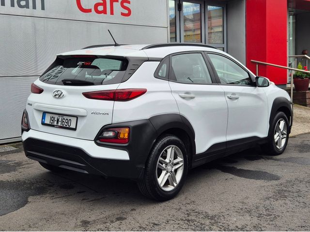 Image for 2019 Hyundai Kona 1.6 Diesel Kauai Comfort, 16" Alloys, Air Con, Auto Lights, Cruise Control, Roof Rails, Parking Sensors, Bluetooth
