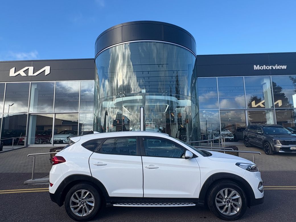 Image for 2016 Hyundai Tucson Executive Plus 1.7D Side Steps, Bluetooth, Multi-Function Steering Wheel, Rear Parking Sensors, Six speed transmission, Touch Screen Infotainment System