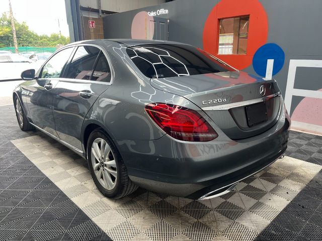 Image for 2019 Mercedes-Benz C Class 2019 MERCEDES-BENZ C-CLASS 4 D C220D AVANTGARDE AUTOMATIC/ PARKING CAMERA/ ELETRIC MEMORY AND HEATED SEATS/ APPLE CARPLAY AND MORE