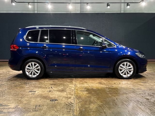 Image for 2017 Volkswagen Touran 7 SEATER - COMFORT LINE - FACTORY ALLOYS - CRUISE CONTROL - REVERSE CAMERA