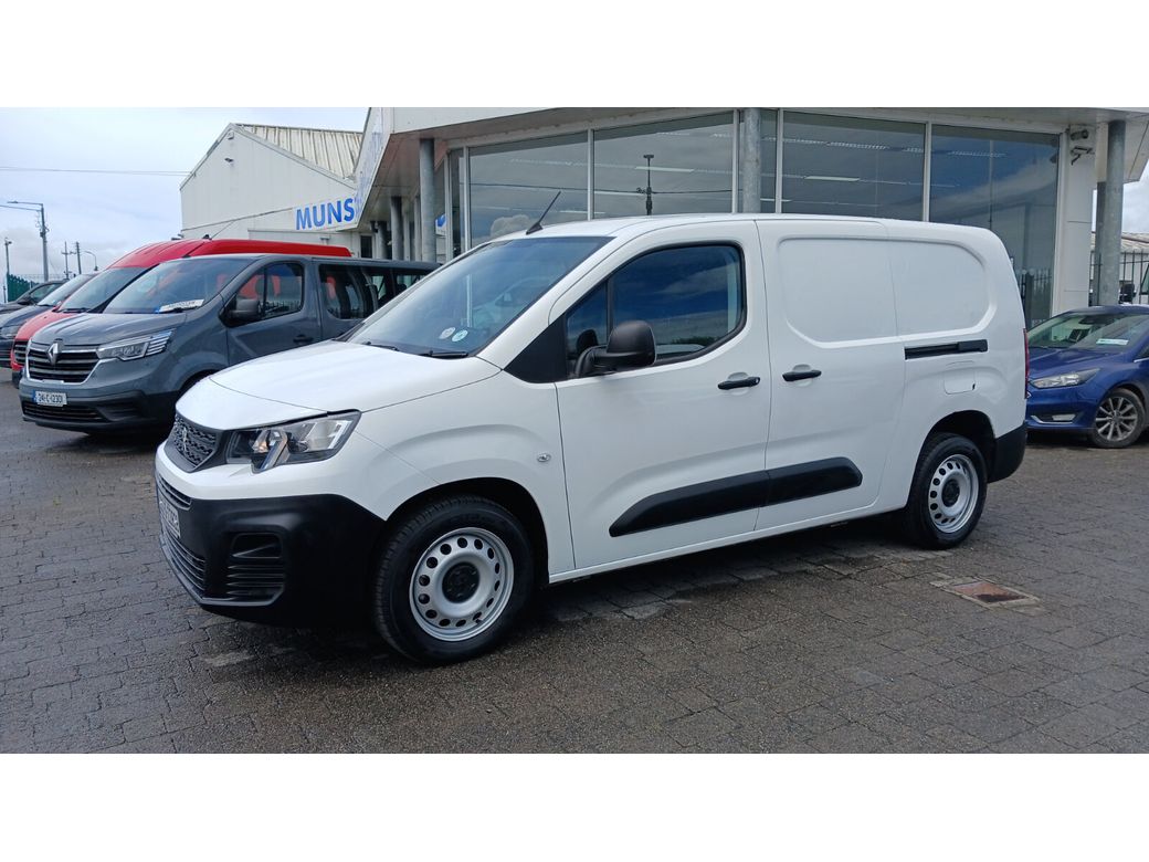 Image for 2022 Peugeot Partner 