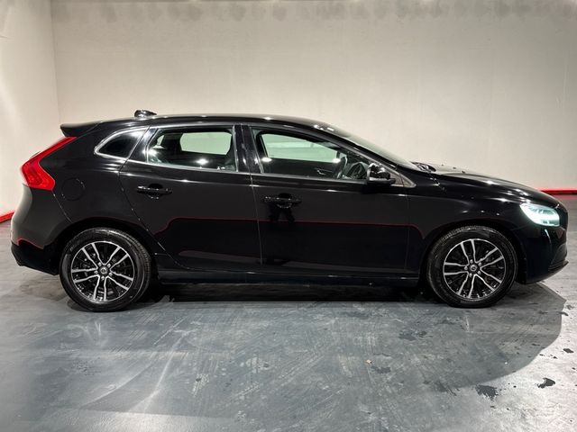 Image for 2019 Volvo V40 1.5L TURBO PETROL AUTOMATIC - DIAMOND CUT FACTORY ALLOYS - CRUISE CONTROL - REAR CAMERA