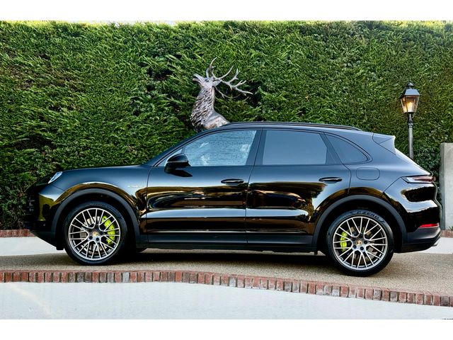 Image for 2023 Porsche Cayenne E-hybrid 5DR Auto