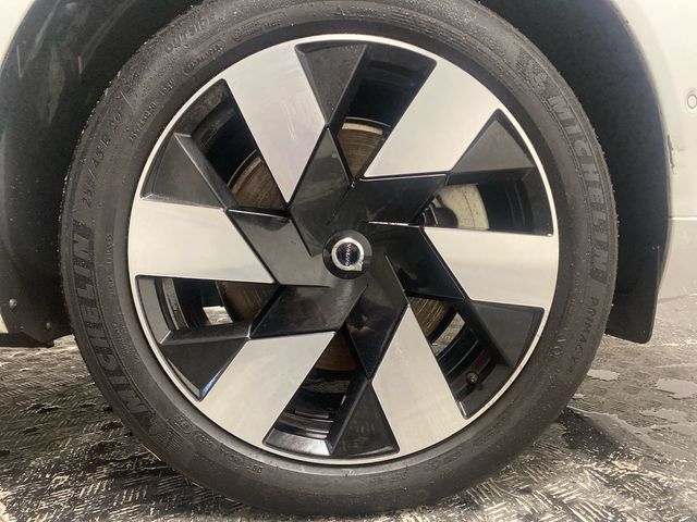 Image for 2023 Volvo XC60 White Volvo XC60 Plug-in Hybrid