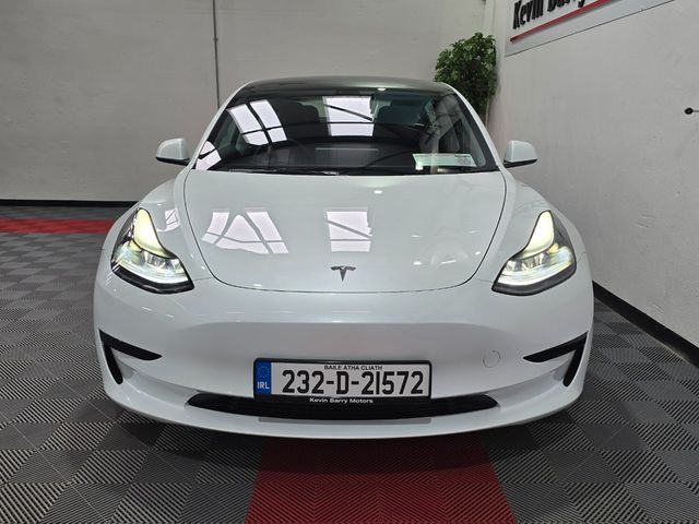 Image for 2023 Tesla Model 3 RWD AUTOMATIC **ORIGINAL IRISH CAR / AUTOPILOT (BASE) / FULL BLACK LEATHER / GLASS ROOF / HEATED F&R SEATS / SAT NAV / REVERSE CAMERA / WIRELESS PHONE CHARGING / TESLA WARRANTY UNTIL 09/2027**