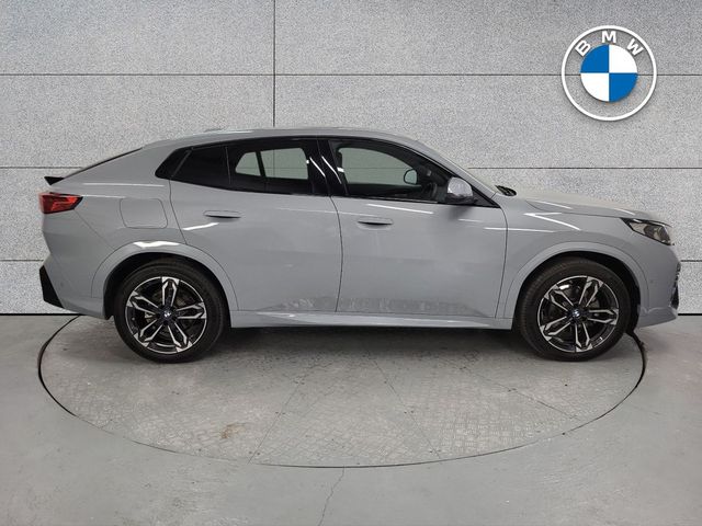 Image for 2026 BMW iX2 eDrive20 M Sport