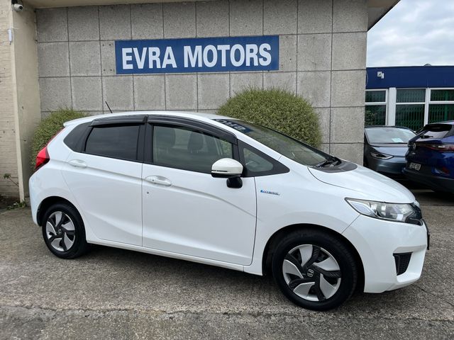 Image for 2015 Honda Fit AUTOMATIC HYBRID 1.5 L PETROL 
