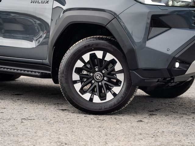 Image for 2026 Toyota Hilux INVINCIBLE *NEW MODEL*