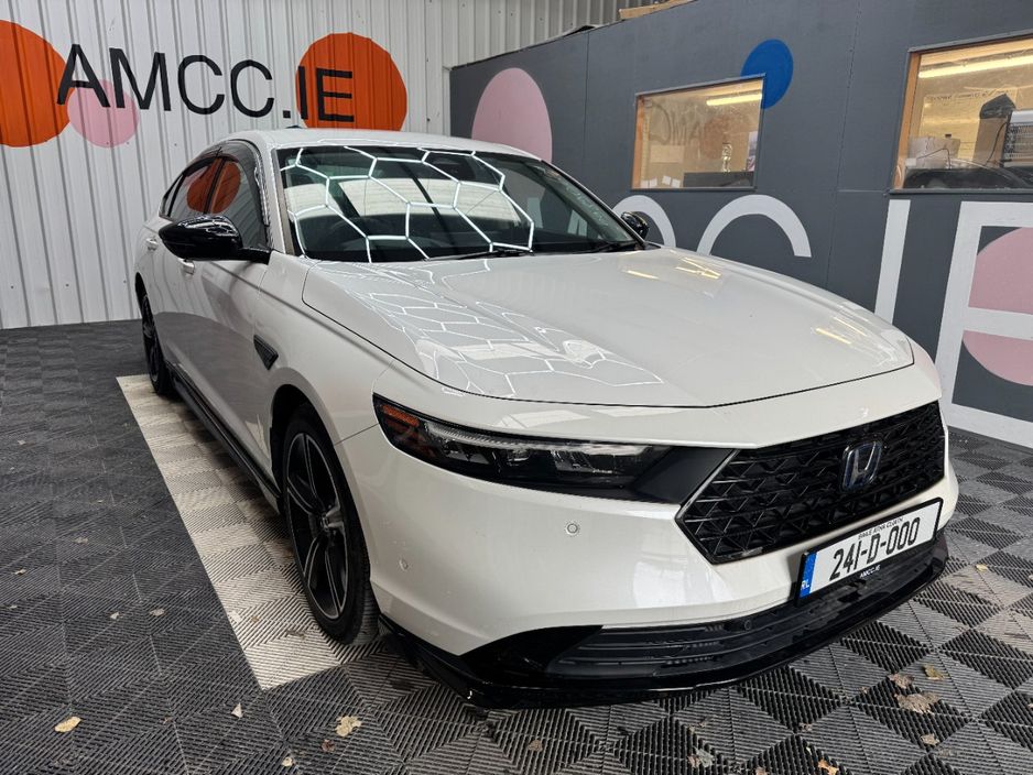 Image for 2024 Honda Accord 2024 HONDA ACCORD EHEV 2.0 AUTOMATIC / CRUISE CONTROL / REVERSE CAMERA / ELECTRIC MEMORY & HEATED SEATS AND MORE