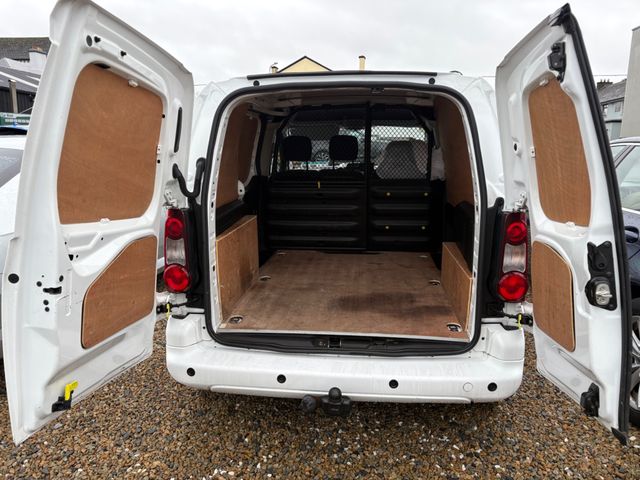 Image for 2019 Peugeot Partner 1.6 HDI 100 Professional 