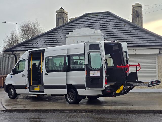 Image for 2021 Mercedes-Benz Sprinter 17 Seat Wheelchair vehicle