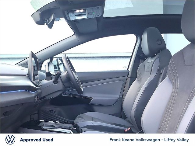 Image for 2025 Volkswagen ID.4 77KWH PRO PLUS 286BHP *PANORAMIC GLASS ROOF* *DRAMMEN ALLOYS* *SCALE SILVER* *LONGER RANGE* *ELECTRIC TAILGATE* *IQ HEADLIGHTS* *REAR VIEW CAMERA* *PCP AVAILABLE* *BATTERY CERTIFIED*