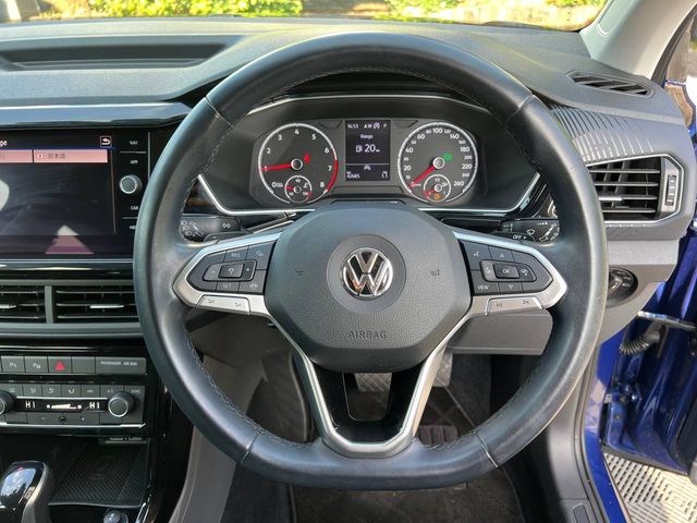Image for 2020 Volkswagen T-Cross FIRST EDITION 1.0 TSI AUTO // FULL SERVICE HISTORY // DIAMOND CUT ALLOYS // ADAPTIVE CRUISE CONTROL