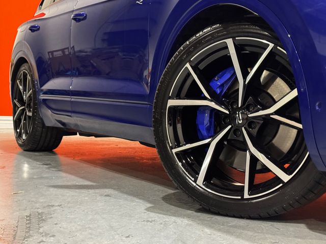 Image for 2025 Volkswagen Touareg V6 R TSI #2