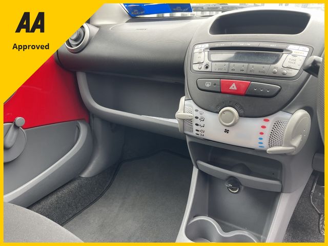 Image for 2011 Toyota Aygo 1.0 TERRA 5DR FREE DELIVERY 