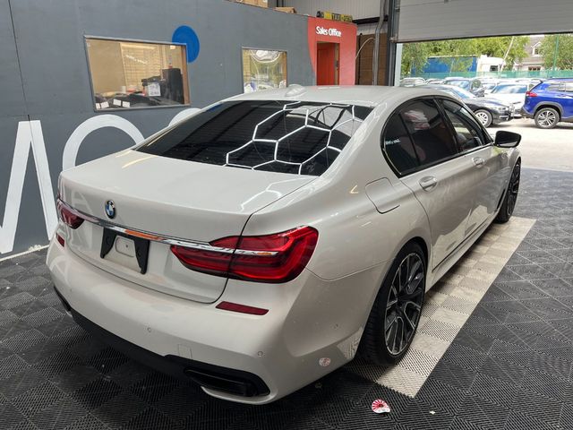 Image for 2017 BMW 7 Series 2017 BMW 740E iPERFORMANCE 2.0 AUTOMATIC / CRUISE CONTROL / 360 CAMERA / ELECTRIC MEMORY MASSAGING & HEATED SEATS / PADDLE SHIFTERS / AMBIENT LIGHTS / PANORAMIC SUNROOF AND MORE