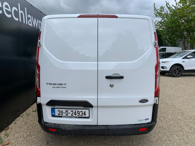 Image for 2021 Ford Transit Custom 2.0 TDCI 105 PS LWB VAN // PRICE EXCL. VAT // VERY LOW MILEAGE // GREAT CONDITION // 04/27 CVRT // 