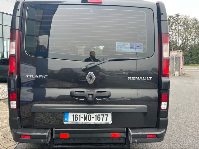 Image for 2016 Renault Trafic MINIBUS Wheelchair Accessible