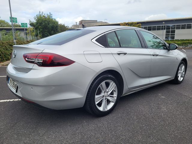 Image for 2019 Opel Insignia 