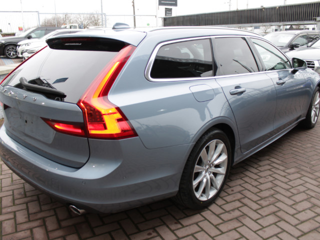 Image for 2020 Volvo V90 2.0D4 MOMENTUM 5DR ESTATE AUTOMATIC // STUNNING CAR // BUY WITH CONFIDENCE AA AND SIMI APPROVED DEALER 2026 // FINANCE ARRANGED // ALL TRADE INS WELCOME 