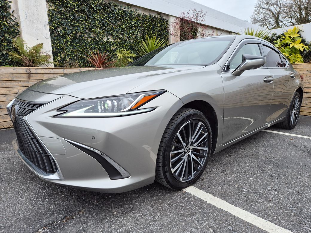 Image for 2023 Lexus ES 300h 2.5 HYBRID / LUX SPEC / LOW MILEAGE / TAX €170 (232 REG) 