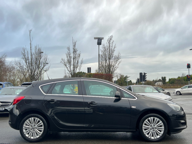 Image for 2015 Opel Astra EXCITE 1.6CDTI 110PS ECO 5DR *HIGH SPEC*